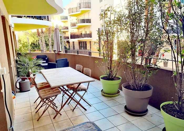 Grand Appartement Avec Garage Et Terrasse