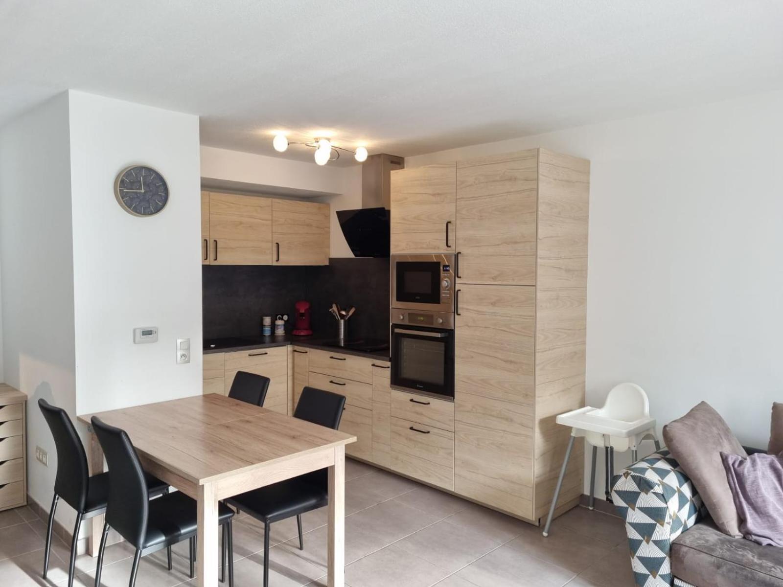 Appartement Grand Avec Garage Et Terrasse